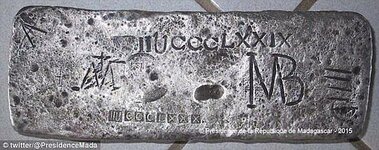 2A8B337200000578-3161919-Dud_A_UNESCO_report_said_the_silver_ingot_was_just_a_lead_weight-a-5_14.jpg