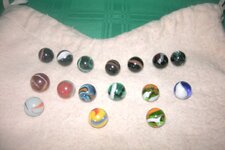 16 marbles 001.jpg