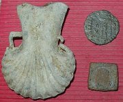 17 07 31 Medieval Pilrim's ampulla, coin weight & Roman Coin Rev.jpg