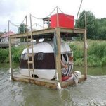 redneck_houseboat.jpg
