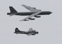 B52 Compared to B17.png