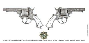 M1858 Lefaucheux Revolver left and right.jpg