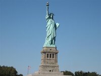 statue of liberty 002 (Small).jpg