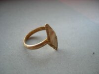 Gerestaureerde gouden ring vermoedleijk 18e eeuws (G).JPG