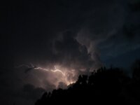 lightning4.jpg