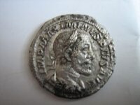 Denar Maximinus I Vs.jpg