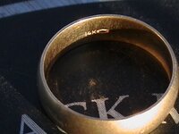Lance\'s gold ring.JPG