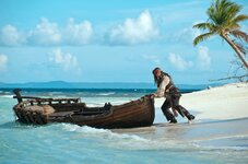 boat-pirate-palm-beach-sea-johnny-depp.jpg