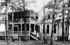 Stivers' Springs hotel, circa 1905-06 (1).jpg