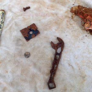 Finds for the day, Dec 21,2014, 1984 penny, tire paint marker, soda can, bolt, old tool, etc.