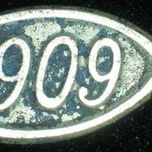 1909 Wishbone Pin - 1909 Wishbone pin.