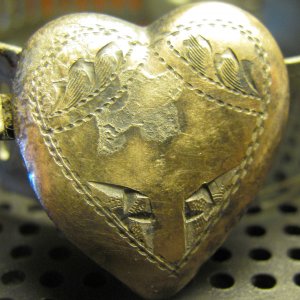 Heart Locket, 12k gold filled on sterling silver: A. L. Lindroth Company of North Attleboro, Mass. that was in business between the years 1896 and 193
