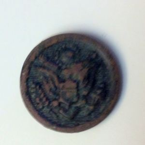 Nice button, bad photo...very intact on back. Found northern Cherokee / Adair Co. Area....trashy area tho. Geez. And I'm running a Tesoro vmax manual 