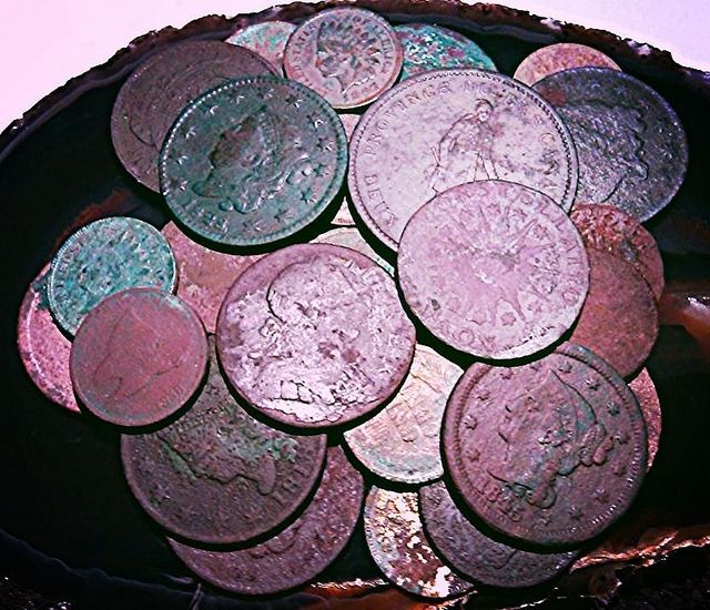 1700(3/4),1800(25) & pre 1908(3) copper coins. US,UK,CAN.