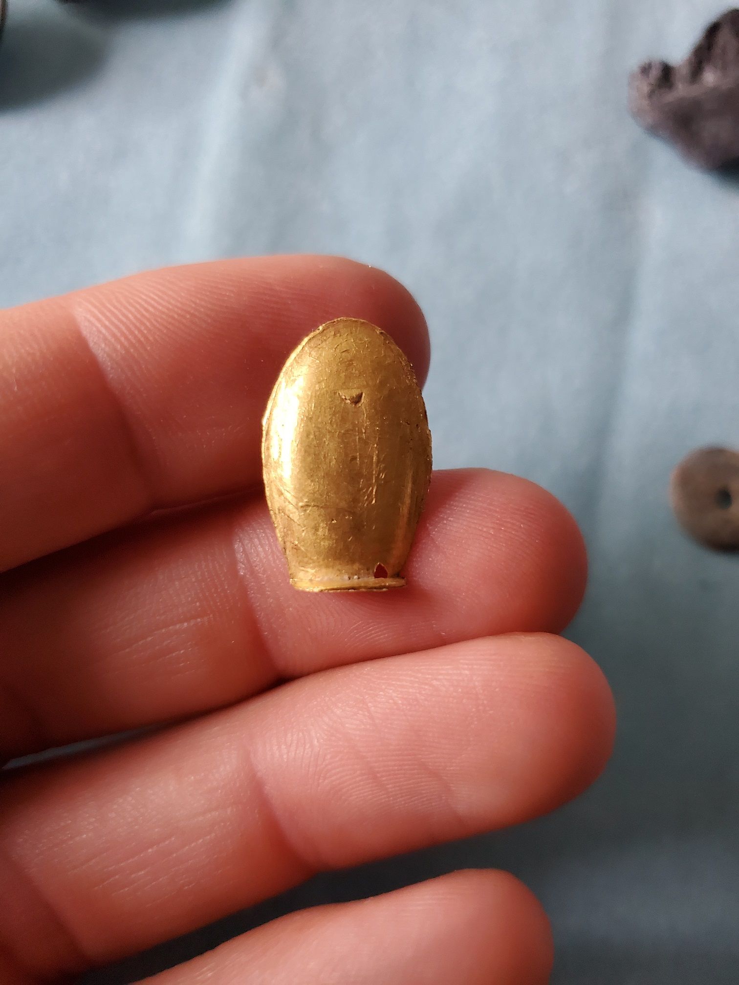 Colonial gold fragment