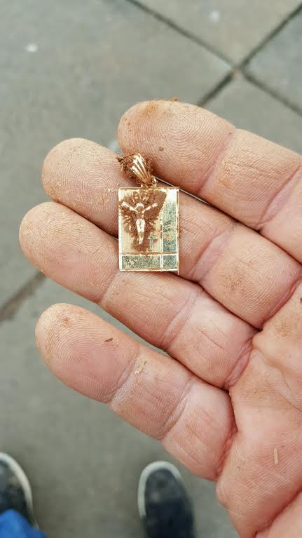 just dug 14k pendant