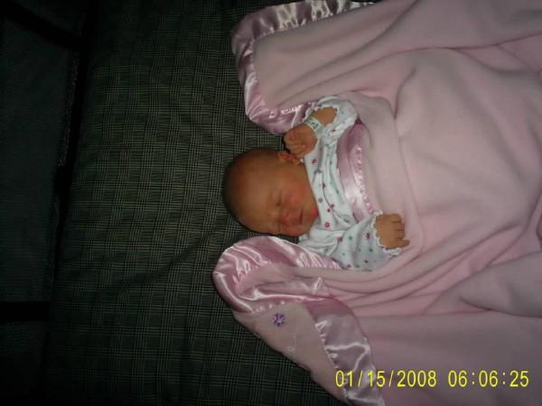 newborn Lilliana