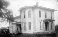 W_house.webp