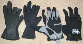 Gloves_1.webp