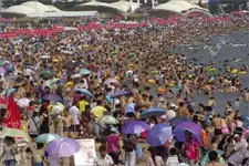 crowded_beach east.webp