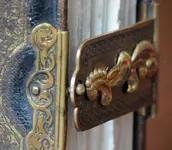 bookclasp2.webp