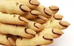 witches-fingers-sm.webp