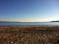 binker-facing-open-sea-riviera.webp