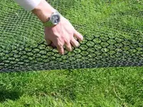 Turf_mesh__Hand_1.webp