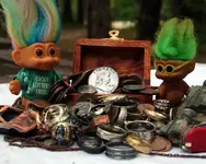 trolls with treasure chest.webp trolls with treasure chest.webp