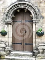 old-arched-church-doorway-closeup-st-andrews-scotland-35278036.webp