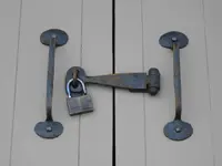 Door latch.webp