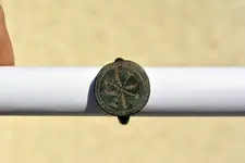 inel-medieval-din-bronz-1.webp