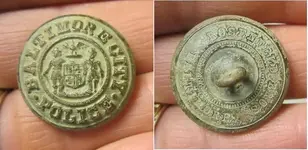 button_both_sides.webp
