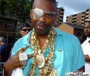 a-rappers-bling-jewelry-retarded-1.webp