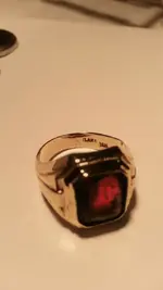 RED1.webp
