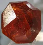 garnet_spessartine03.webp garnet_spessartine03.webp
