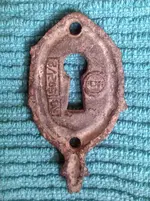 Key_Plate_Back.webp