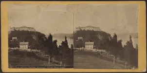 View_up_the_Hudson._Cozzen's_Hotel,_West_Point,_from_Robert_N._Dennis_collection_of_stereosco...webp