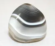 botswana-agate-banding.webp