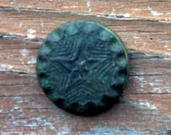 colonial star button.webp