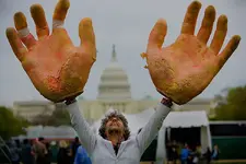 20090420230902_bighands_earthday_dc.webp