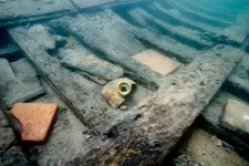 Broken-wine-jug-found-on-Golden-Fleece-hull.webp