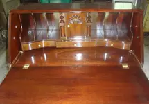 open desk.webp