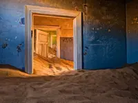 abandoned-places2.webp