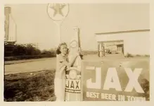 hugjax.webp
