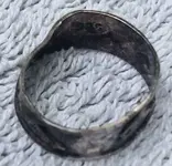 Ring 925 farther cropped.webp