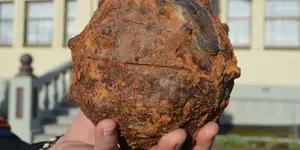 rustyball2_620x310.webp rustyball2_620x310.webp