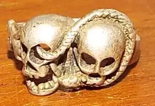 SkullRing1.webp