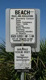 treasure-island-beach-stingray-sign-400.webp