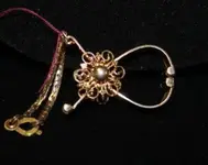 glove clasp.webp